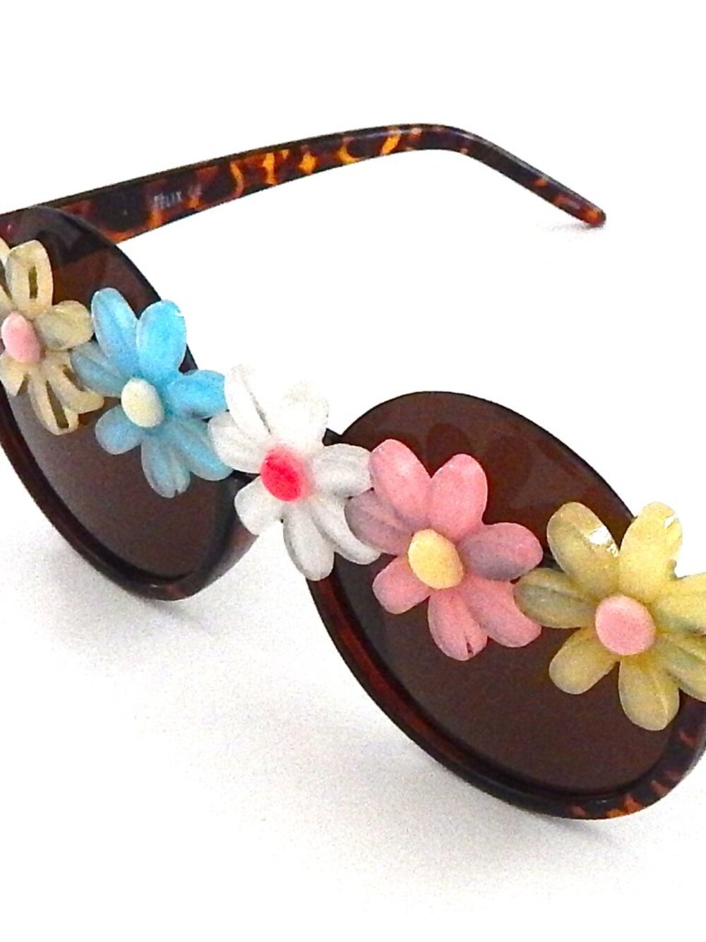 GASOLINE GLAMOUR SUMMER OF LOVE PEEKABOO SUMMER TIME DAISY SUNGLASSES🌼💖✨